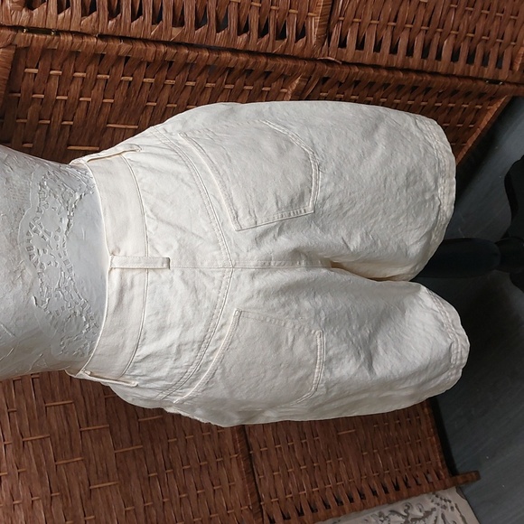 1980's Vintage Short Set in Ivory Large - Picture 9 of 15